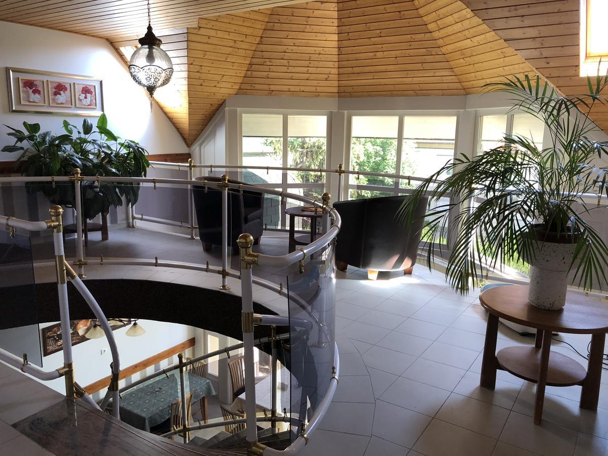 Zoeldteto Panzio Bed & Breakfast บาลาตอนฟือเรด ภายนอก รูปภาพ