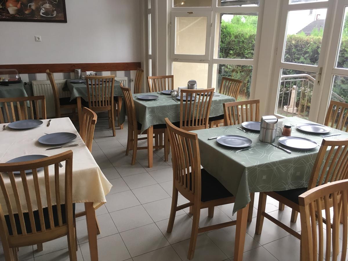 Zoeldteto Panzio Bed & Breakfast บาลาตอนฟือเรด ภายนอก รูปภาพ